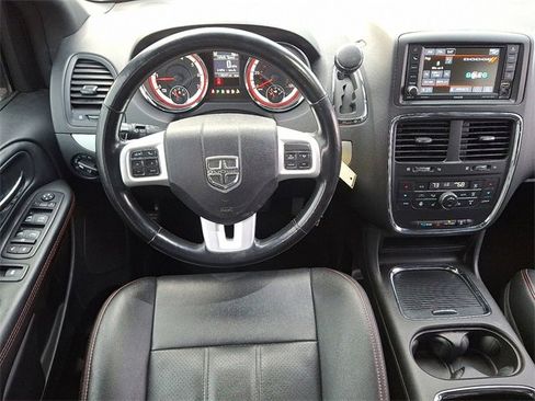 Used 2019 Dodge Grand Caravan GT image 11