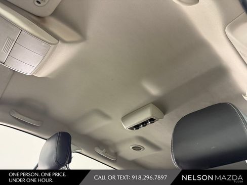Used 2017 Dodge Journey Crossroad w/ Popular Equipment Group AWD/4WD image 23