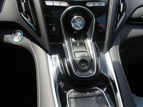Used 2023 Acura RDX AWD w/ Advance Package image 12