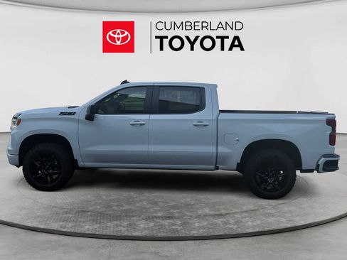 Used 2023 Chevrolet Silverado 1500 RST w/ Z71 Off-Road Package AWD/4WD image 2