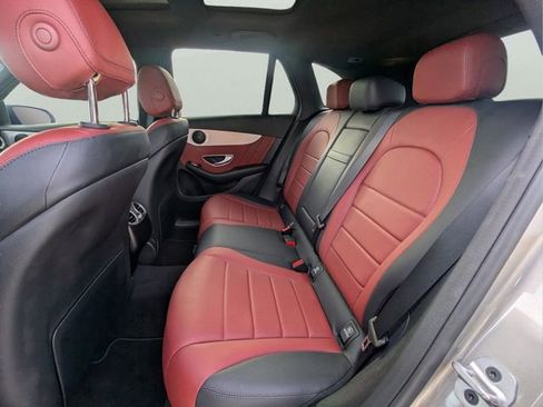Used 2022 Mercedes-Benz GLC 300 image 12