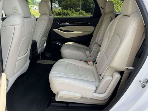Used 2023 Buick Enclave Essence w/ Experience Buick Package AWD/4WD image 19