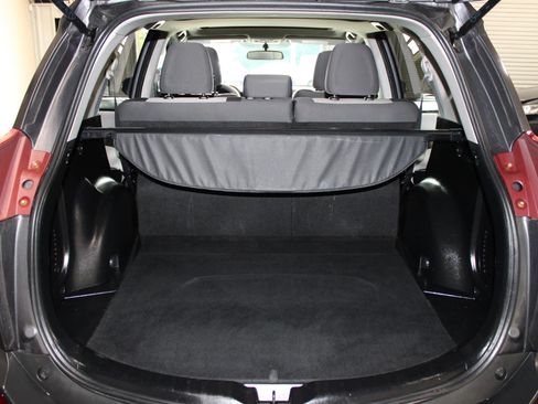 Used 2014 Toyota RAV4 XLE FWD image 31