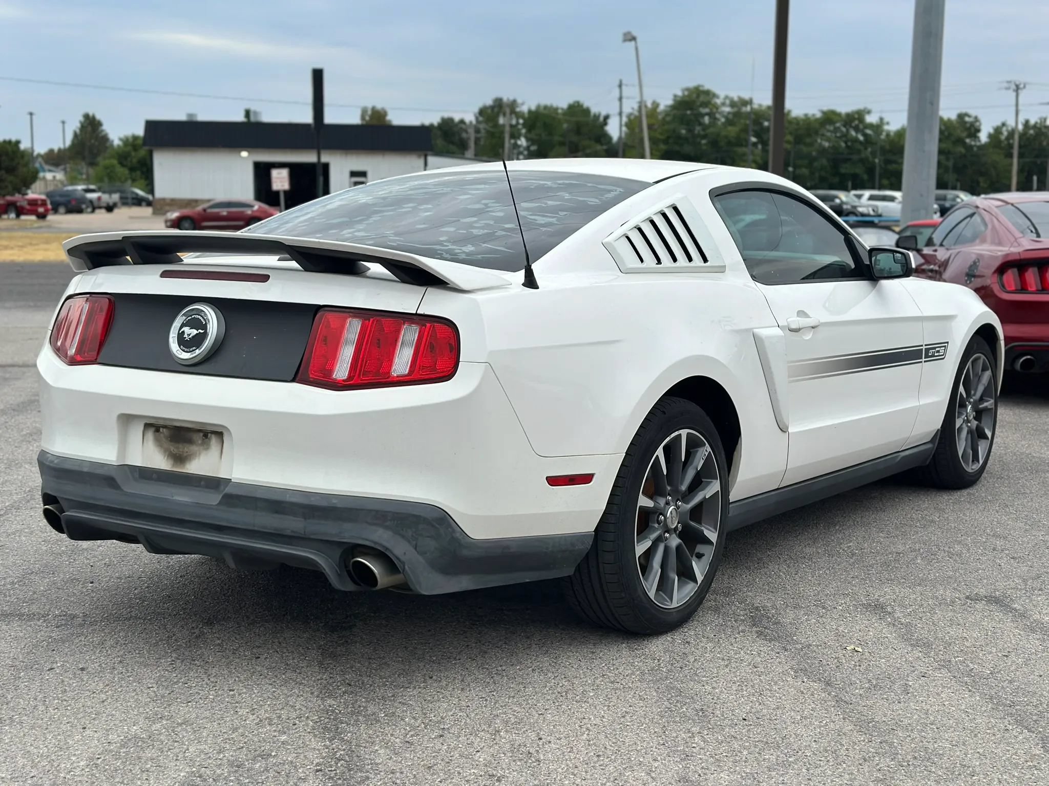 Used 2012 Ford Mustang GT Premium RWD image 5