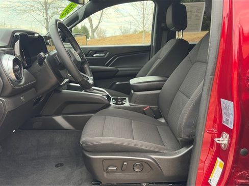 Used 2023 Chevrolet Colorado LT w/ LT Convenience Package II image 20