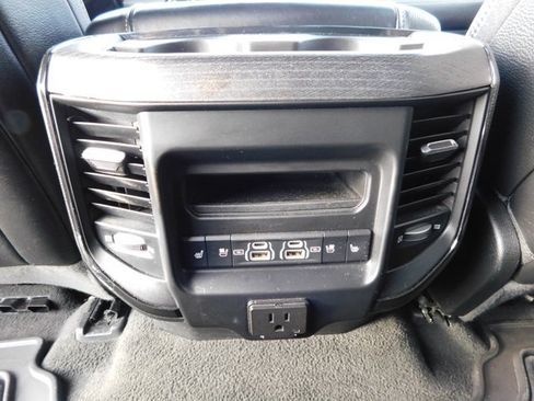 Used 2022 RAM 1500 Limited AWD/4WD image 25