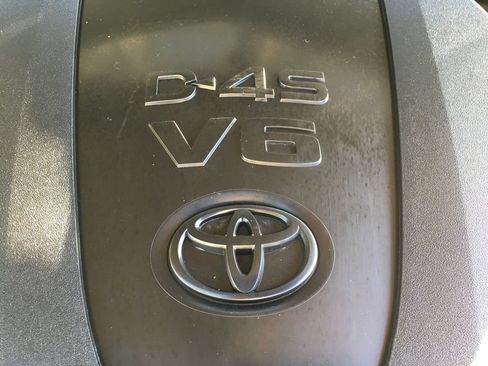 Used 2020 Toyota Tacoma TRD Off-Road AWD/4WD image 13