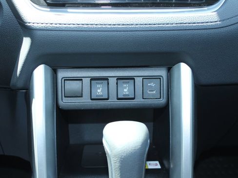 Used 2023 Toyota Corolla Cross XLE w/ Convenience Package AWD/4WD image 26
