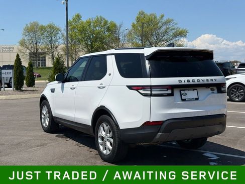 Used 2018 Land Rover Discovery SE AWD/4WD image 9