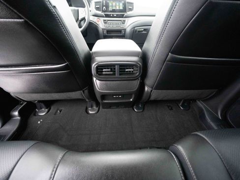 Used 2024 Honda Passport Black Edition image 22