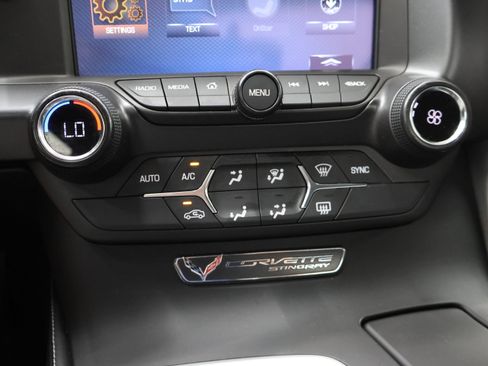 Used 2017 Chevrolet Corvette Stingray Coupe w/ 1LT RWD image 38