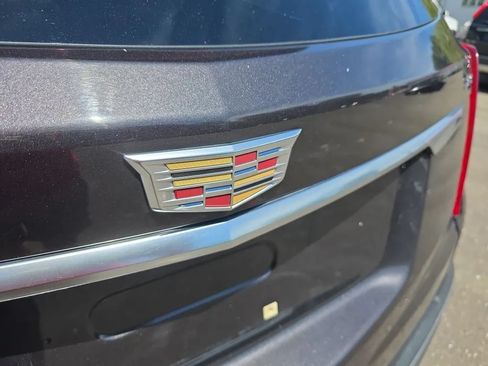 Used 2017 Cadillac XT5 Luxury FWD image 10