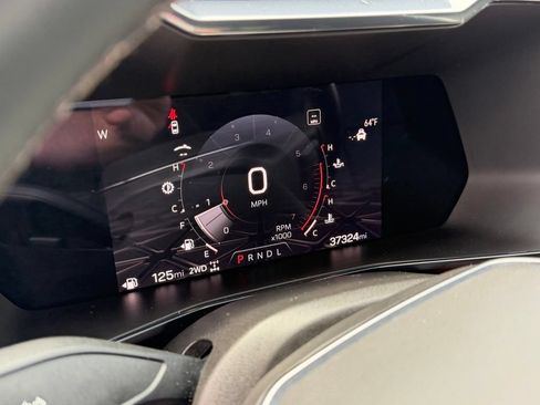 Certified 2023 GMC Canyon AT4 w/ AT4 Premium Package AWD/4WD image 18