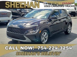 Used 2023 Hyundai Kona SEL image 1