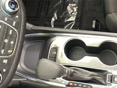 Used 2024 Chevrolet Malibu LT image 26