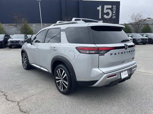 Certified 2023 Nissan Pathfinder Platinum w/ Black Appearance Package image 6