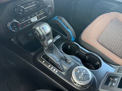 Used 2022 Ford Bronco Outer Banks AWD/4WD image 21