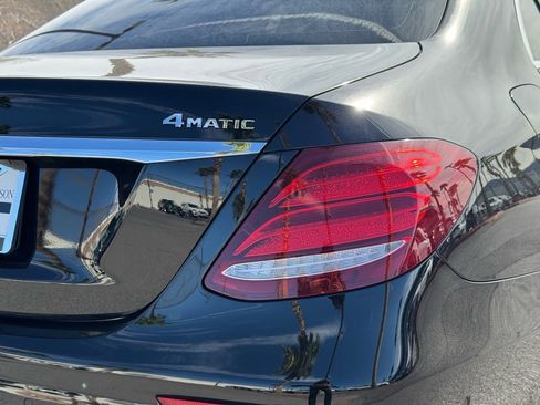 Used 2018 Mercedes-Benz E 400 4MATIC Sedan image 17