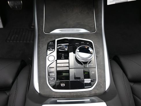 New 2026 BMW X5 xDrive50e w/ Executive Package image 15