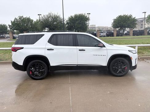 Used 2023 Chevrolet Traverse Premier w/ Redline Edition image 3