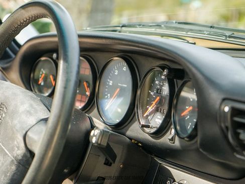 Used 1998 Porsche 911 Carrera image 56