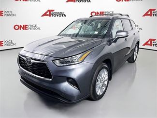 Certified 2025 Toyota Highlander Limited video 3