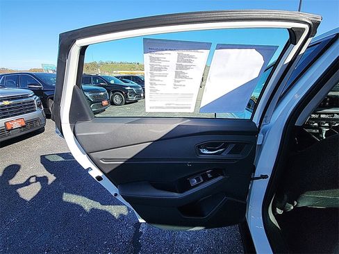 Used 2025 Honda Accord Touring image 28