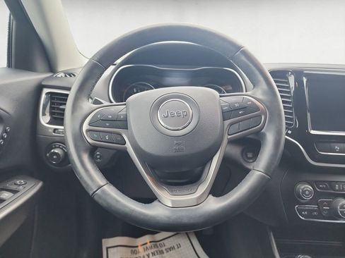 Used 2019 Jeep Cherokee Limited AWD/4WD image 12