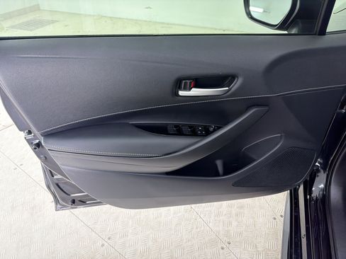 Used 2025 Toyota Corolla SE FWD image 13
