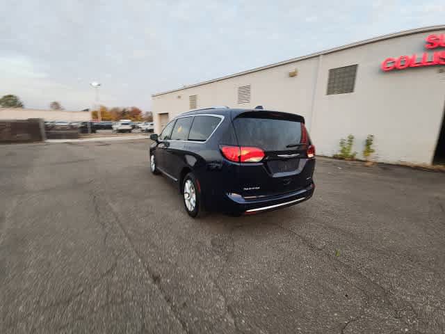 Used 2020 Chrysler Pacifica Limited FWD image 23