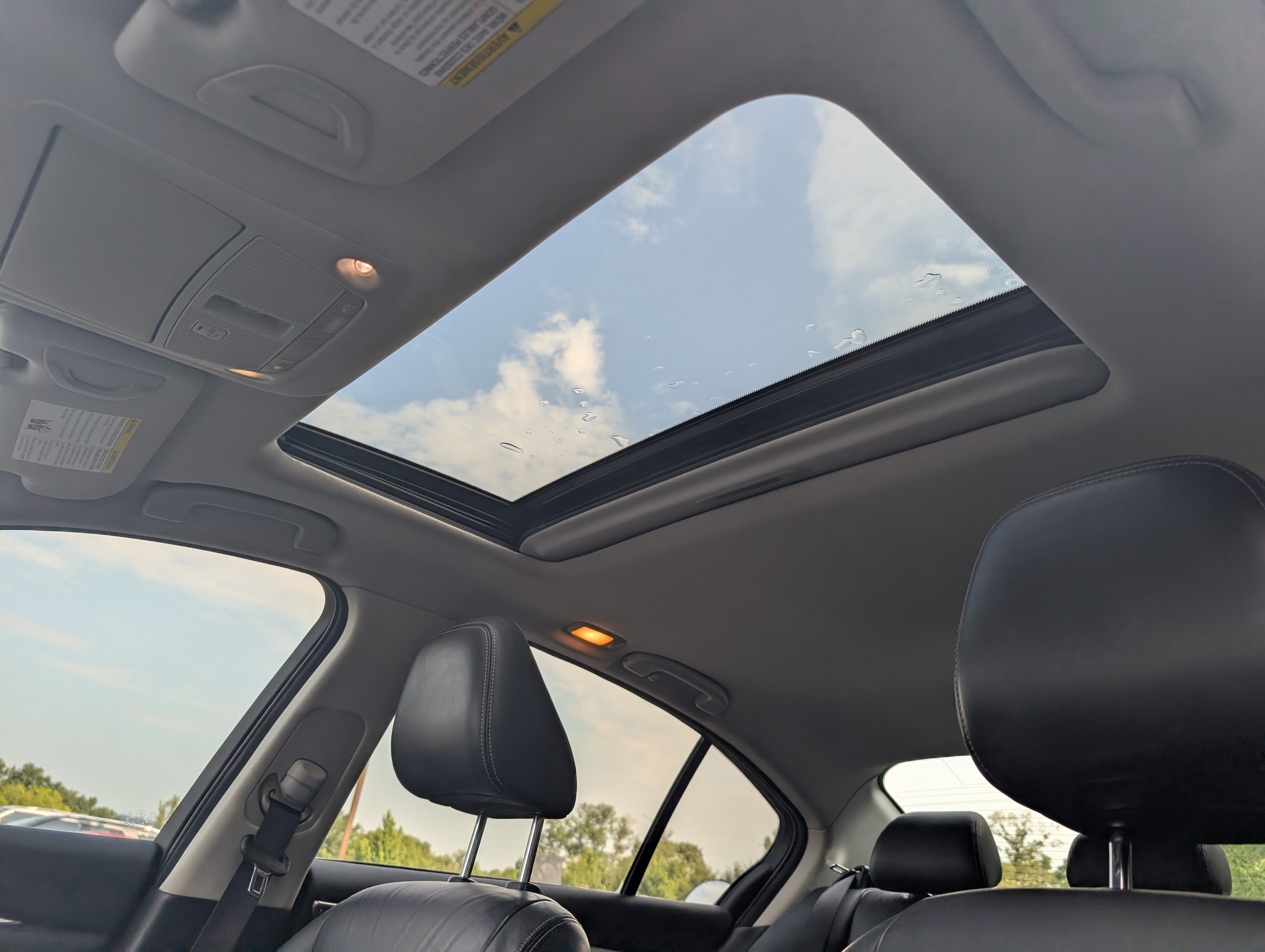 Used 2015 INFINITI Q50 Premium w/ Deluxe Touring Package RWD image 15