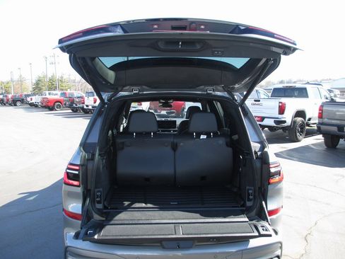 Used 2026 BMW ALPINA XB7 image 7