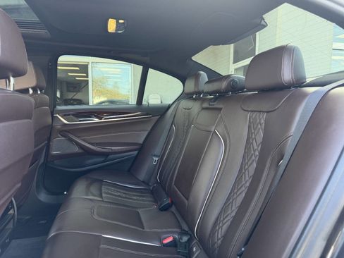 Used 2018 BMW 530i xDrive image 24