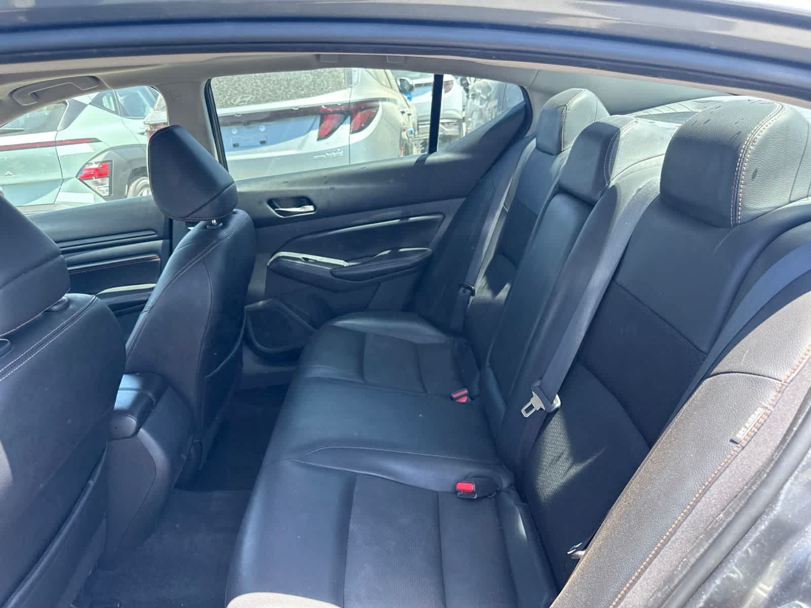 Used 2020 Nissan Altima 2.5 SR w/ Premium Package FWD image 17