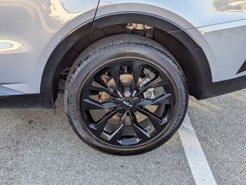 Certified 2023 Kia Sorento SX image 8