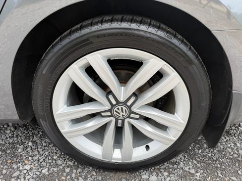 Used 2016 Volkswagen Passat 3.6 SEL Premium FWD image 54
