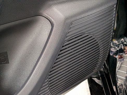 Certified 2023 Toyota Prius XLE FWD image 10