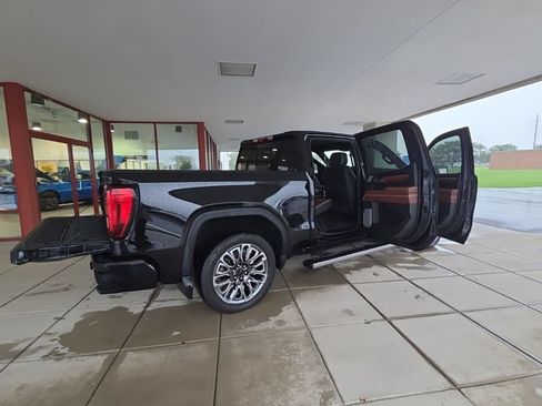 Used 2025 GMC Sierra 1500 Denali Ultimate AWD/4WD image 15