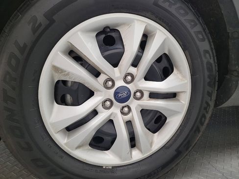 Used 2020 Ford Escape S image 31