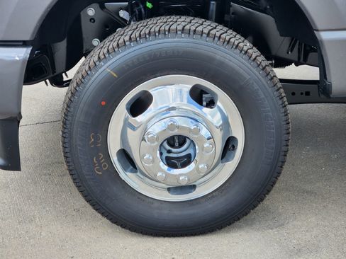 New 2026 Ford F350 XL w/ STX Appearance Package AWD/4WD image 12