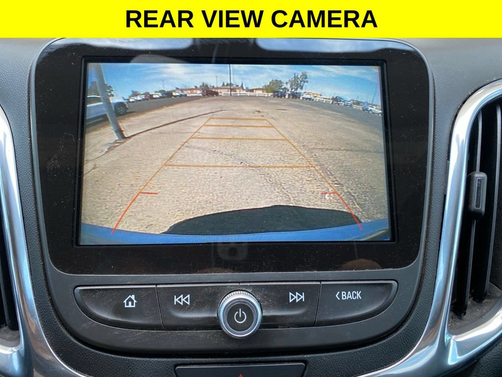 Used 2018 Chevrolet Equinox LT w/ Sun & Infotainment Package FWD image 8