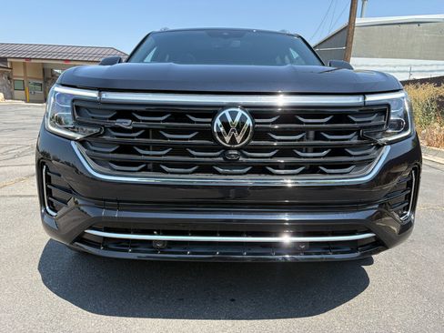 Used 2024 Volkswagen Atlas Cross Sport SEL Premium R-Line AWD/4WD image 14