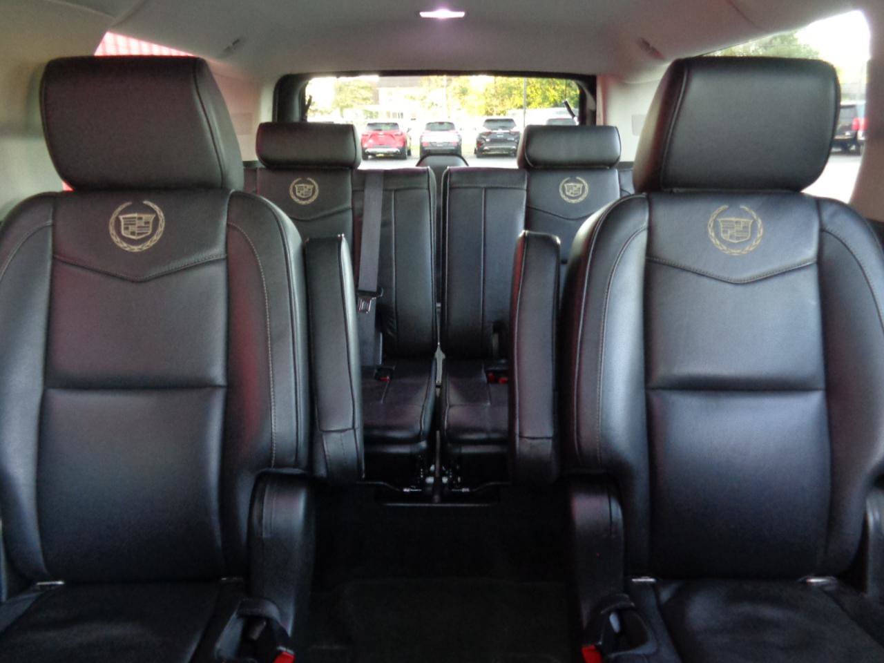 Used 2013 Cadillac Escalade ESV Platinum AWD/4WD image 9