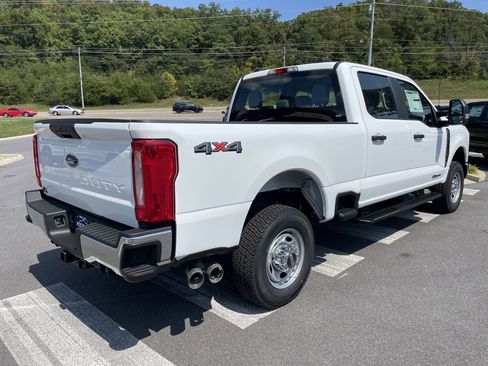 New 2026 Ford F350 XL w/ XL Chrome Package image 5