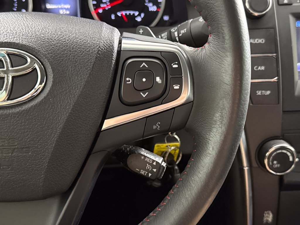 Used 2017 Toyota Camry SE FWD image 16