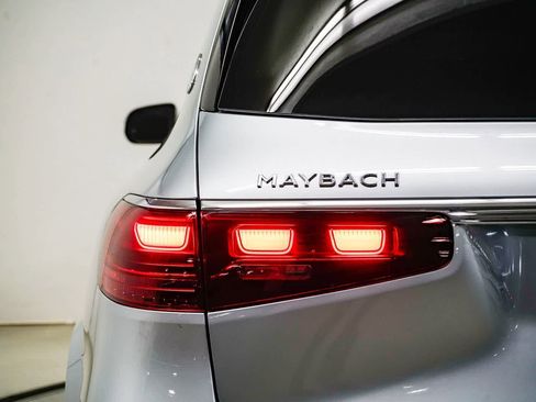 Used 2025 Mercedes-Benz Maybach GLS 600 Maybach GLS 600 image 9