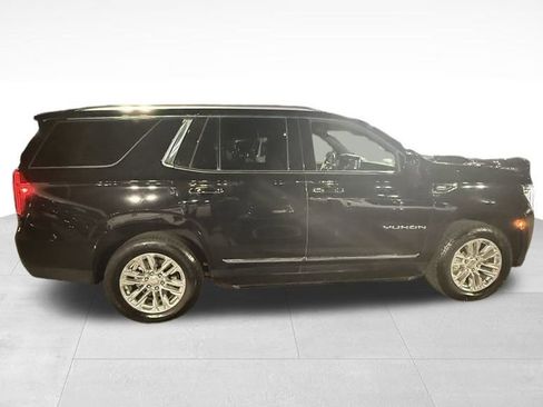 Used 2024 GMC Yukon SLT image 4