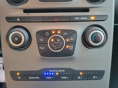 Used 2019 Ford Flex SE image 21