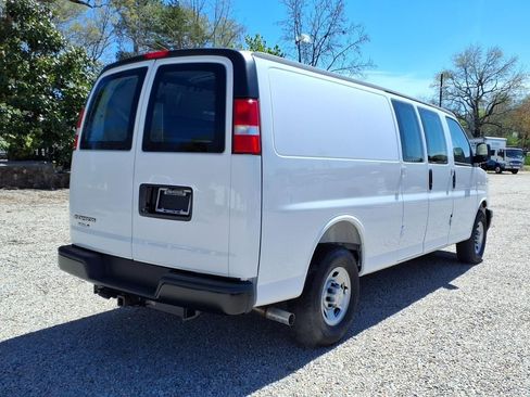 New 2026 Chevrolet Express 2500 Extended w/ Driver Convenience Package RWD image 10