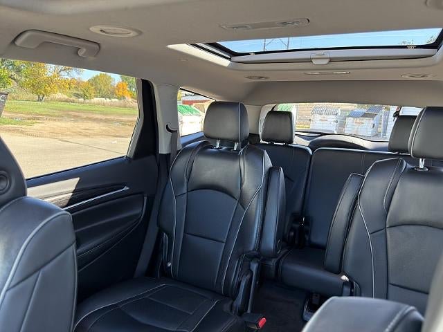 Used 2020 Buick Enclave Avenir w/ Avenir Technology Package AWD/4WD image 34